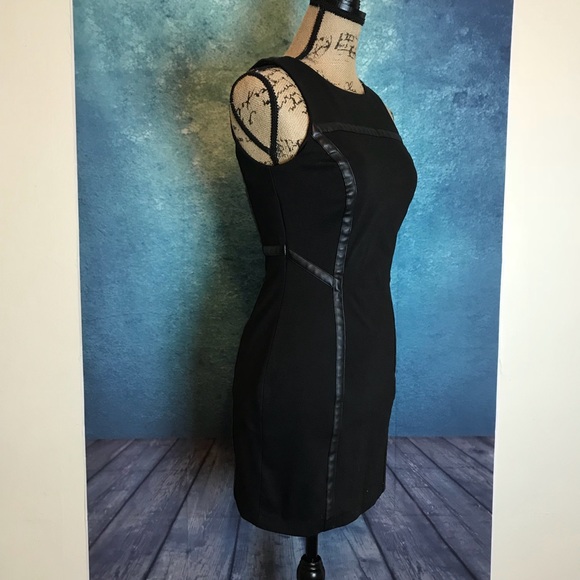 BCBG Mini Black Line Leather open back Dress Sz 4 - Picture 2 of 7